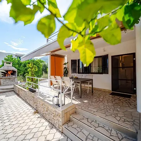 Apartment Casa Emi - Family Near Orebic
